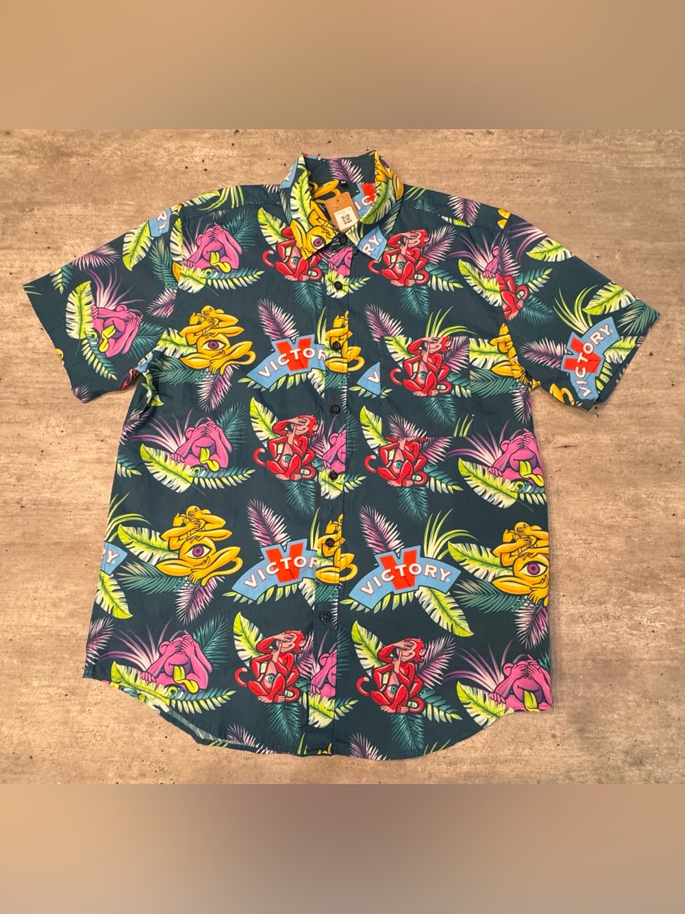 NWT Victory Brewing Hawaiian Shirt Tropical Short Sleeve Button Down Mens Medium